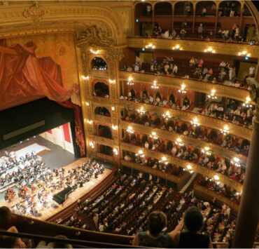 BIAF: Teatrul care respiră împreună cu Buzăul 